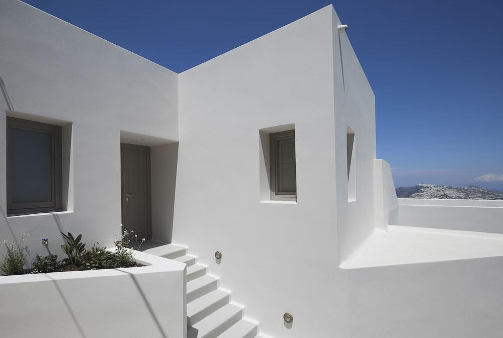 White&Co. La Torre Suites Pýrgos Esterno foto